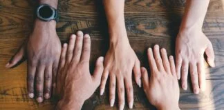 Hands-of-different-races-all-together